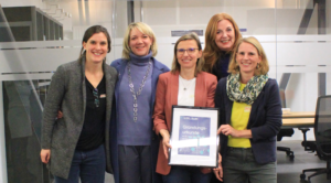 Gründungsteam des CSI Hub mit Gründungsurkunde am 16.1.2024